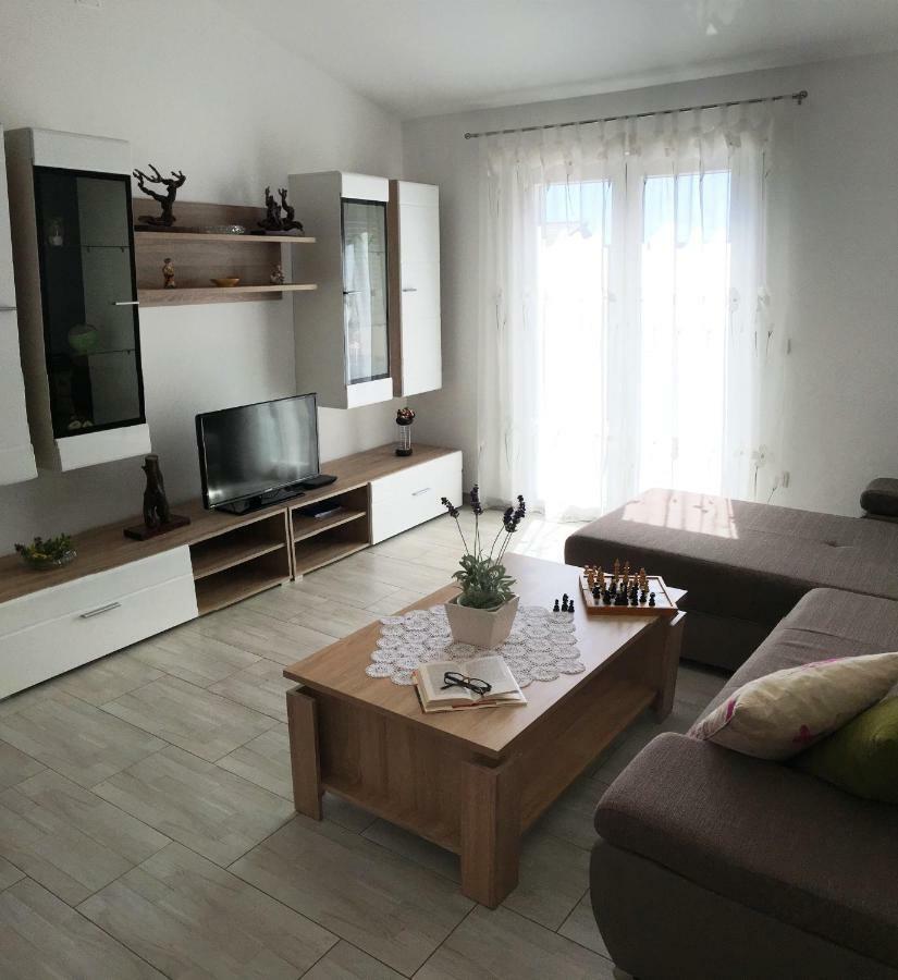 Apartment Marica Поседар'є Екстер'єр фото